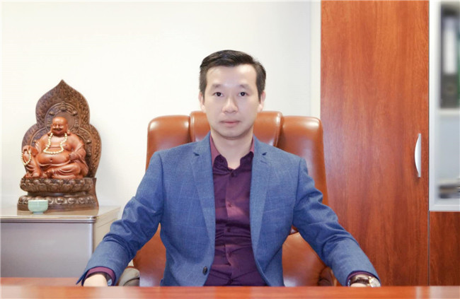 庄腾堡：广东佰纳生态科技有限公司董事长。